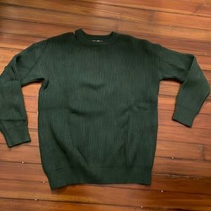 Hunter green, small cut out sweater